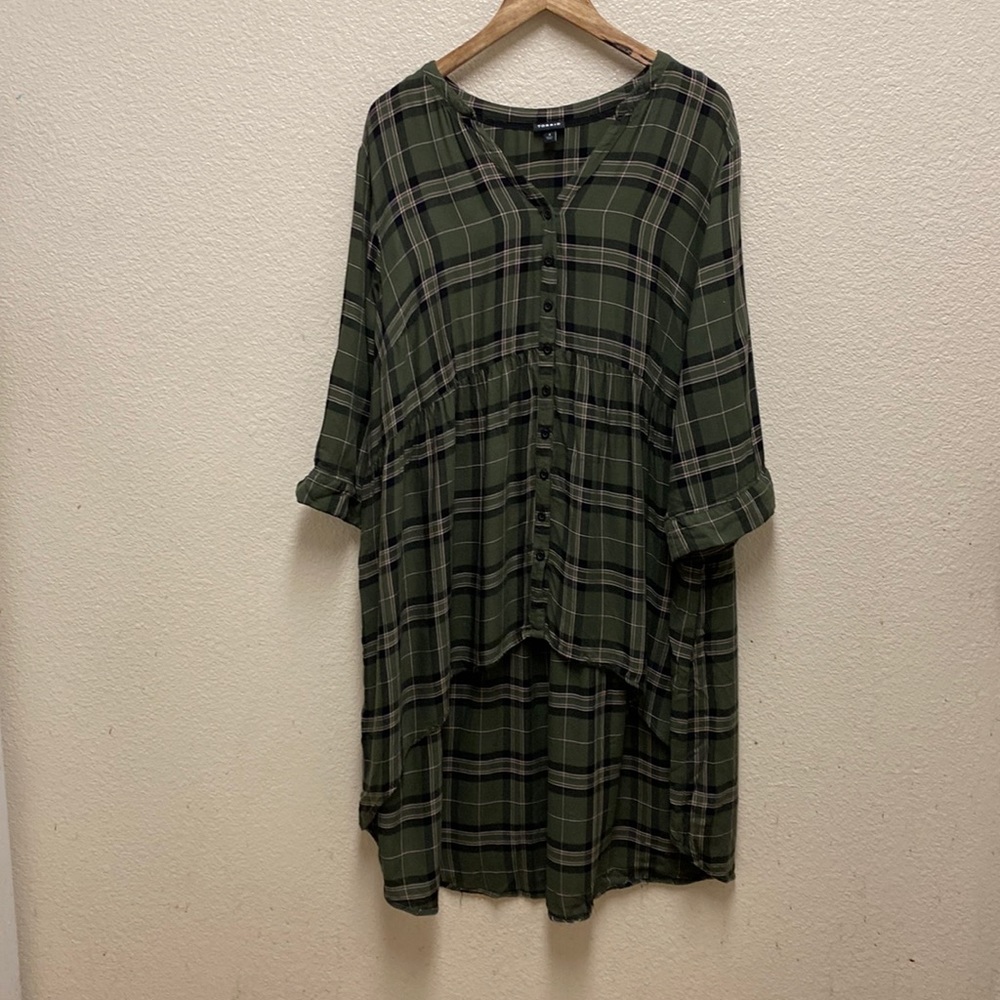Torrid Hi-Low Button Front Long Sleeve Tunic 4X